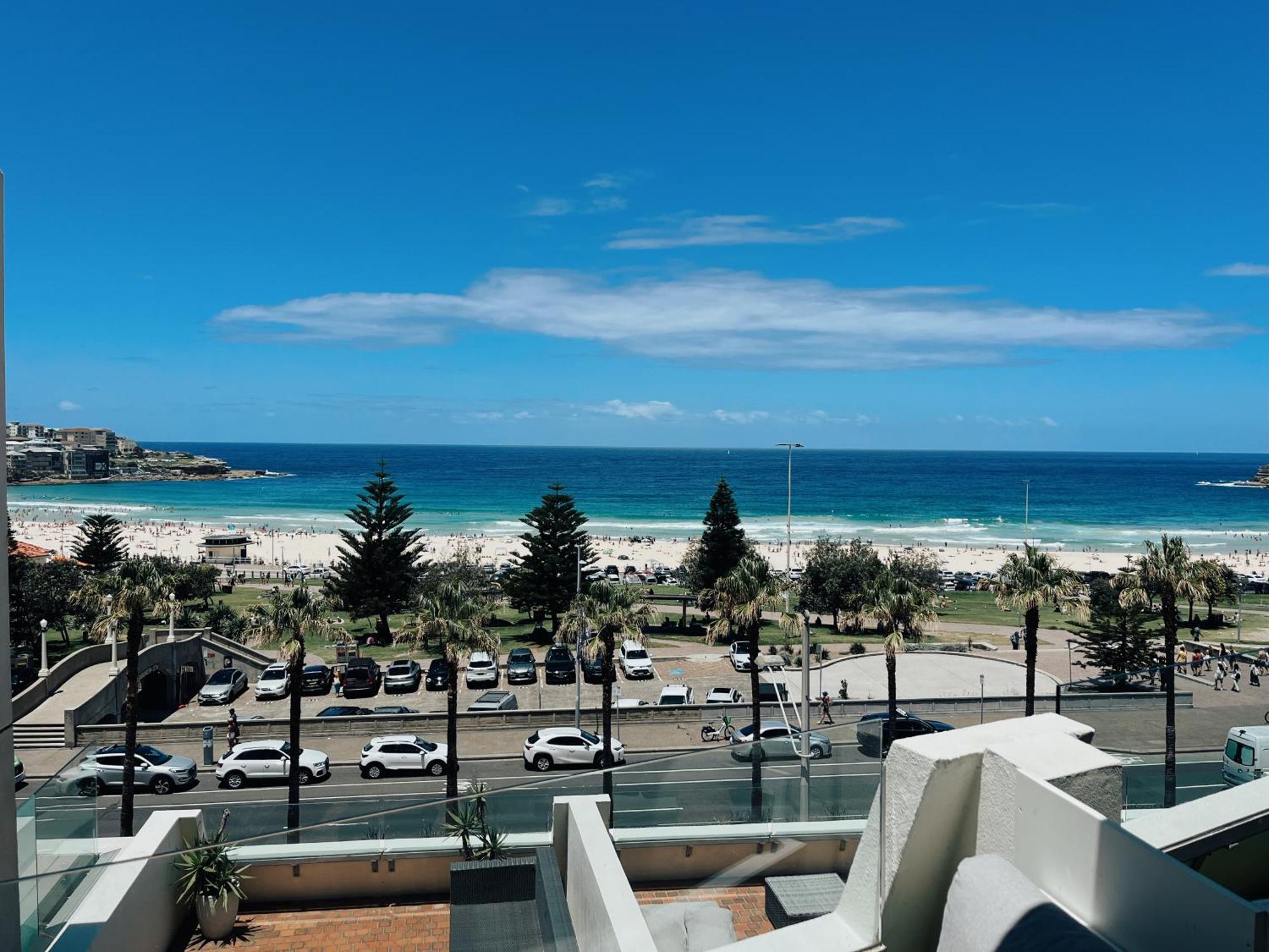 Bondi Beach Waves 2 Beachfront Apartment Sydney Exteriör bild